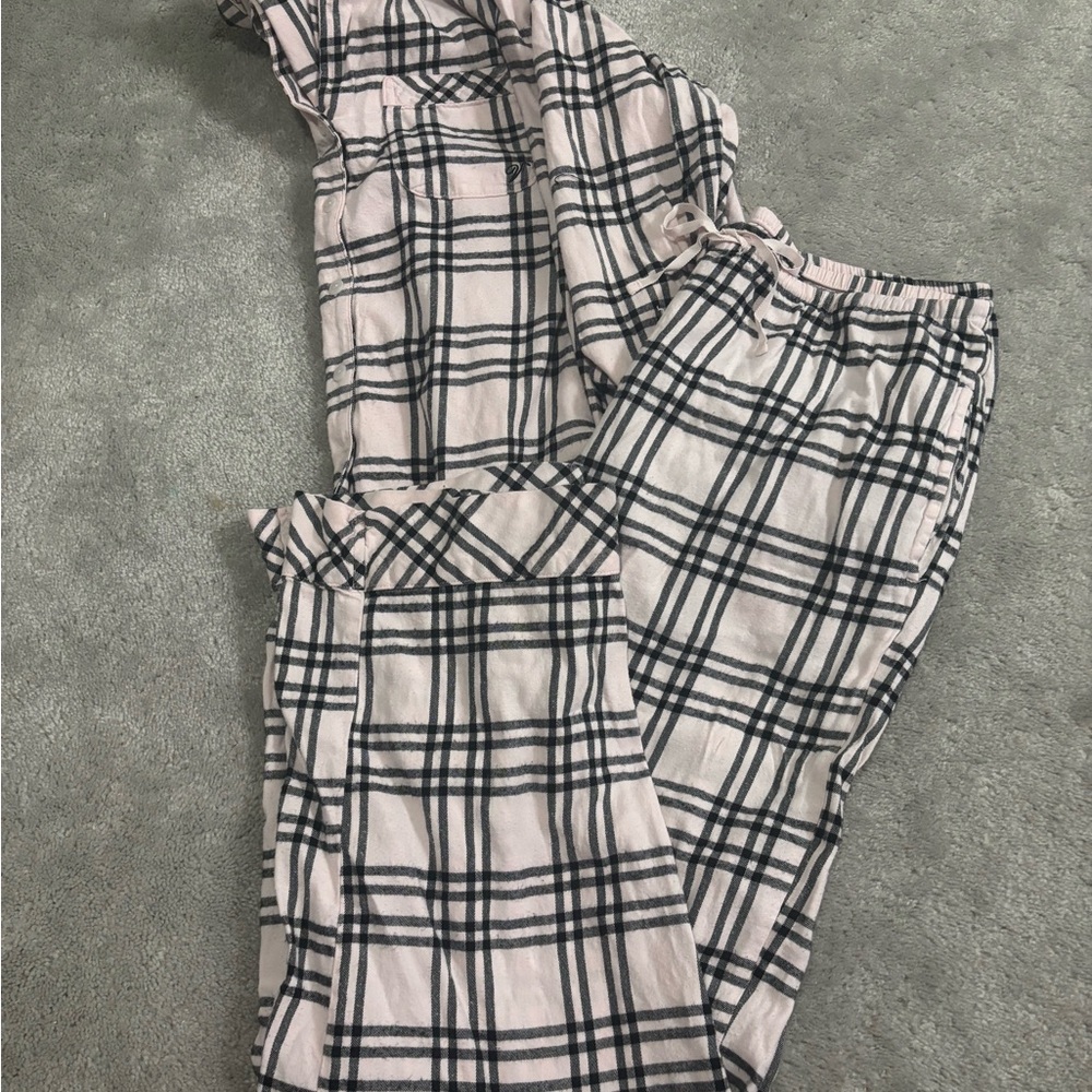 Victoria’s Secret Plaid Pajama Set